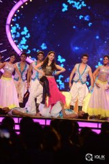 Tamannaah Dance Performance at IIFA Utsavam 2016